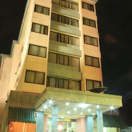 Hotel Royal Merdeka Bandung Exterior photo