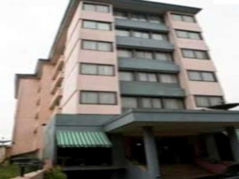 Hotel Royal Merdeka Bandung Exterior photo